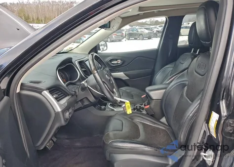 2017 Jeep Cherokee Overland z USA, uszkodzony, nr VIN 1C4PJMJS1HW632338